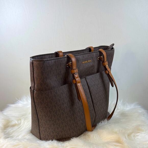 Michael Kors Bedford Tote Bag - Picture 6 of 13